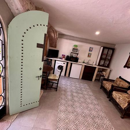 Oliva Courtyard Guesthouse エクステリア 写真