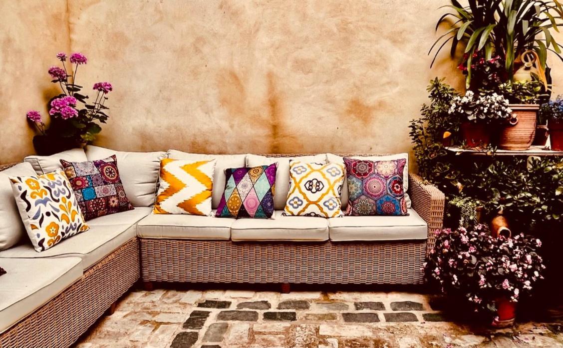 Oliva Courtyard Guesthouse エクステリア 写真